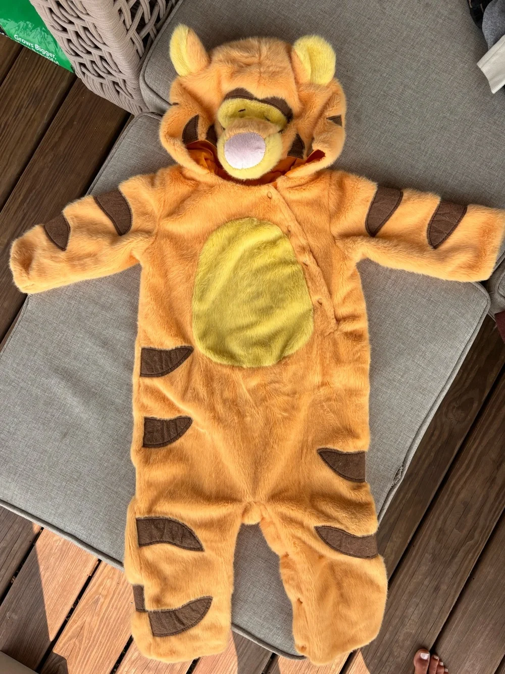 Pottery Barn Kids Tigger Costume with Hood 12-24 months